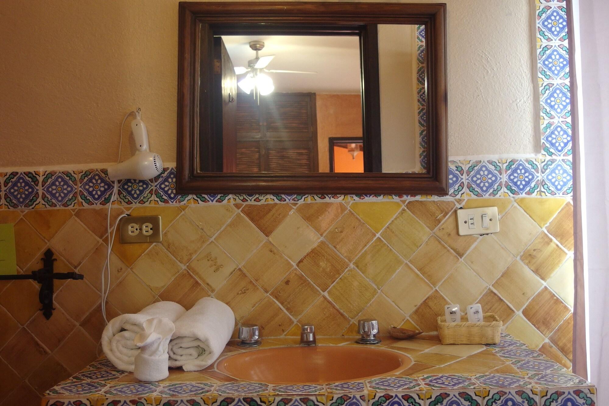 Casa De Las Conservas Comfort Альенде Экстерьер фото